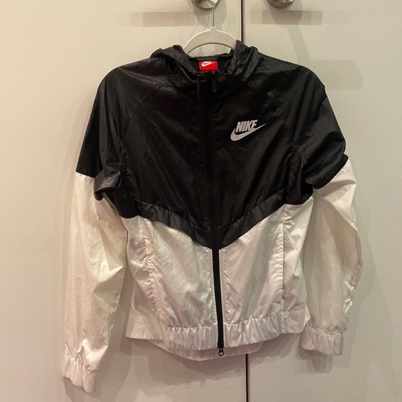 Nike Jackets & Blazers - Barely Used, Nike XS Multicolour Wind Jacket
